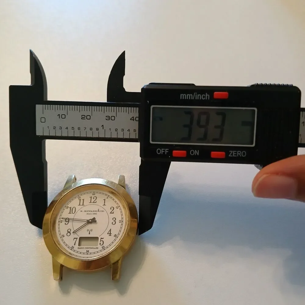Parts Repair E. Howard & Co. Radio Controlled Watch 39mm German Movt Untested